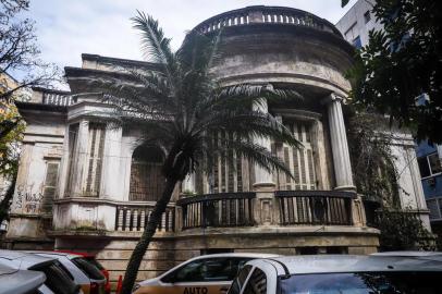  PORTO ALEGRE, RS, BRASIL, 28-09-2018. Palacete dos Chaves Barcellos, na Av Duque de Caxias. (ISADORA NEUMANN/AGÊNCIA RBS)Indexador: ISADORA NEUMANN