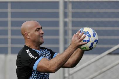 PORTO ALEGRE, RS, BRASIL, 05-08-2015: Treino do Grêmio. (Foto: Mateus Bruxel / Agência RBS)Rogério Godoy - Treinador de Goleiro