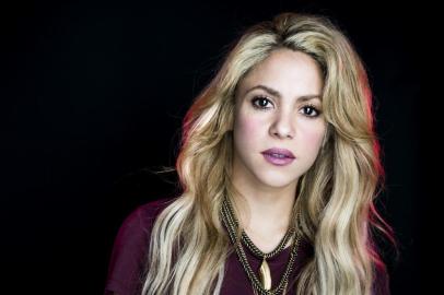 SHAKIRA-PARELES-LSPR-060617Colombian songwriter and pop star Shakira in New York, May 16, 2017. Not long ago, Shakira didnât know if she would ever make another album. âI was full of doubts, and I thought I was never going to make good music again,â she said. But the songs in Spanish on her new album âEl Doradoâ seems to have brought back her playfulness, and the track âChantajeâ already has 1.5 billion streams. (Chad Batka/The New York Times)Editoria: ELocal: NEW YORKIndexador: CHAD BATKAFonte: NYTNSFotógrafo: STR