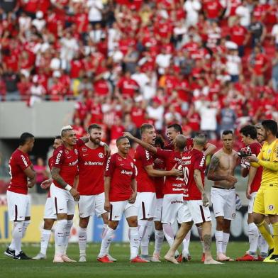  PORTO ALEGRE, RS, BRASIL, 14-10-2018.Inter recebe o São Paulo no Beira-Rio. Partida é válida pela 29ª rodada do Brasileirão. (FÉLIX ZUCCO/AGÊNCIA RBS)