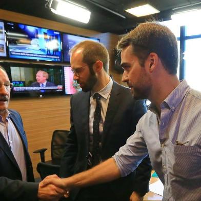  PORTOALEGRE-RS-BR - 16.10.2018Debate entre os candidatos Eduardo Leite e José Ivo sartoti, na rádio Gaúcha.FOTÓGRAFO: TADEU vILAN I AGÊNCIA RBS 