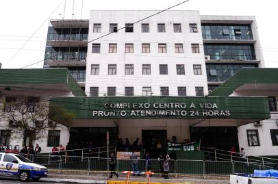  CAXIAS DO SUL, RS, BRASIL, 02/10/2018. Conselheiros de Saúde protestam contra fechamento do Postão 24H, para reformas, em Caxias do Sul. (Diogo Sallaberry/Agência RBS)