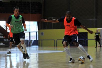  CARLOS BARBOSA, RS, BRASIL 14/08/2018ACBF treina em seu ginásio antes de embarcar para o Mundial de Futsal  que será disputado na Tailandia. (Felipe Nyland/Agência RBS)