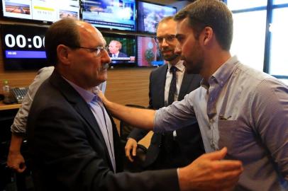  PORTOALEGRE-RS-BR - 16.10.2018Debate entre os candidatos Eduardo Leite e José Ivo sartoti, na rádio Gaúcha.FOTÓGRAFO: TADEU vILAN I AGÊNCIA RBS