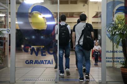  GRAVATAÍ, RS, BRASIL - 2018.10.10 - Faculdade de Gravataí obtém a melhor nota do Enade 2017 no Estado. A formação em Tecnologia em Gestão da Produção Industrial da Faculdade CNEC Gravataí conquistou o conceito 4,98 (equivalente a 5). (Foto: ANDRÉ ÁVILA/ Agência RBS)