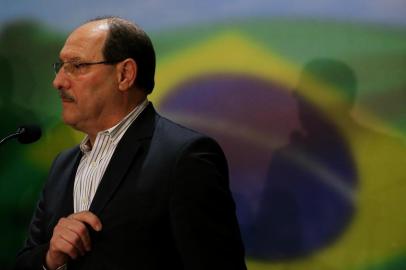  PORTO ALEGRE, RS, BRASIL, 07-10-2018: Coletiva do candidato ao governo do Rio Grande do Sul, José Ivo Sartori (MDB), em hotel na zona norte. No RS haverá segundo turno entre os candidatos Sartori (MDB) e Eduardo Leite (PSDB). (Foto: Mateus Bruxel / Agência RBS)