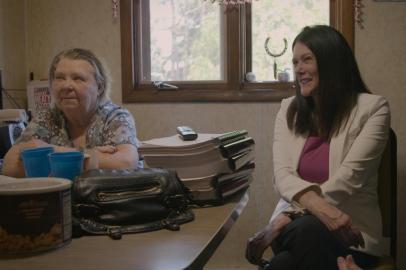 2Making a Murderer: Part 2. Dolores Avery e Avery Kathleen Zellner, mãe e advogada de StevenIndexador: Netflix