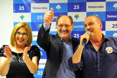 Dirigentes e lideranças do Partido Social Liberal (PSL) e do Democratas (DEM) no Rio Grande do Sul manifestaram apoio à reeleição de José Ivo Sartori (MDB). A posição dos dois partidos foi confirmada pelos presidentes estaduais das siglas, deputado federal reeleito Onyx Lorenzoni (DEM) e Carmen Flores (PSL).