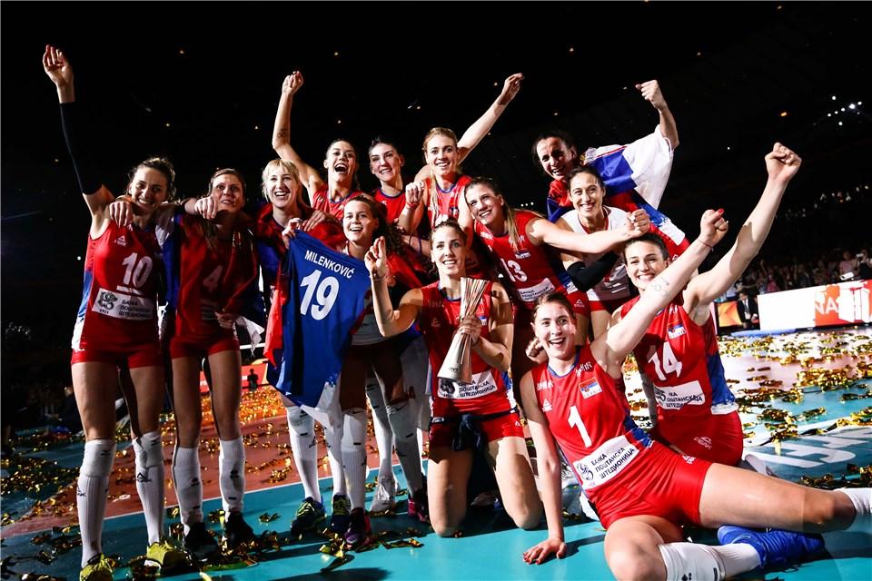 Sérvia vence Itália e conquista 1º título do Mundial Feminino de Vôlei -  Esportes - R7 Olimpíadas