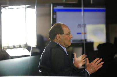  PORTO ALEGRE, RS, BRASIL, 16-10-2018: O candidato ao governo do RS José Ivo Sartori participa de entrevista na Redação de GaúchaZH. (Foto: Mateus Bruxel / Agência RBS)