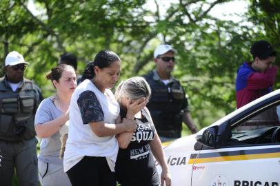  ALVORADA, RS, BRASIL, 22/10/2018 - Corpo de criança é encontrado às margens da RS-118, em Alvorada. (FOTOGRAFO: RONALDO BERNARDI / AGENCIA RBS)