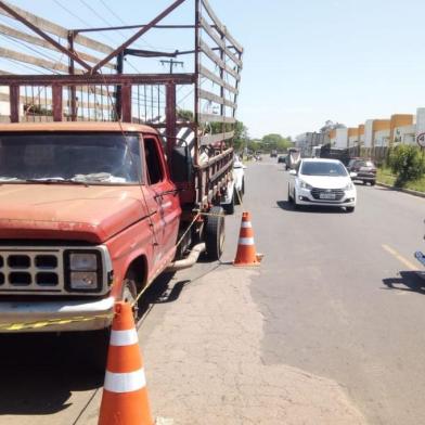  CACHEIRINHA, RS, BRASIL, 22/10/2018 - Local onde Andréia Paim Martins de 32 anos, pulou do caminhão e morreu. (FOTO: POLÍCIA CIVIL / DIVULGAÇÃO)