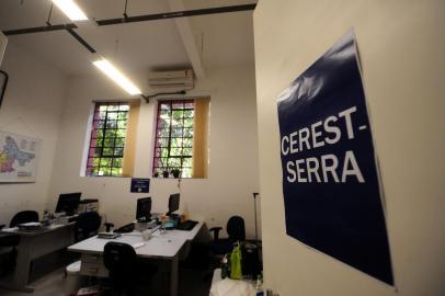  CAXIAS DO SUL, RS, BRASIL, 22/10/2018 - O Cerest Serra começou a funcionar em outro endereço em Caxias do Sul, em duas salas do Centro de Cultura Dr. Henrique Ordovás Filho, no bairro Panazzolo. NA FOTO: sala no térreo do Ordovás. (Marcelo Casagrande/Agência RBS)