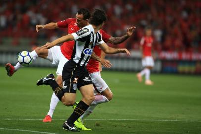  PORTO ALEGRE, RS, BRASIL, 22-10-2018. Inter enfrenta o Santos no Beira-Rio pela  30º rodada do Campeonato Brasileiro. (JEFFERSON BOTEGA/AGÊNCIA RBS)Indexador: Jeff Botega