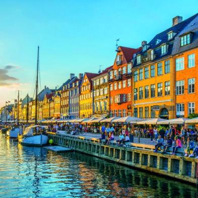 A Lonely Planet lançou nesta terça-feira (23) sua coleção anual de melhores destinos, tendências, jornadas e experiências para o próximo anoCaption: Nyhavn a 17th century harbour in CopenhagenCredit: ©gmlykin/Shutterstock