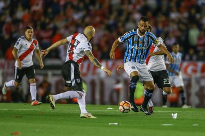 Grêmio x River Plate, Libertadores, Monumental de Núñez, semfinal, Maicon