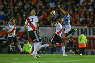 Gremio x River PlateRS - FUTEBOL/CONMEBOL LIBERTADORES 2018 /GREMIO X RIVER PLATE - ESPORTES - Lance da partida entre Gremio e River Plate disputada na noite desta terca-feira, no Estadio Monumental de Nunez, em Buenos Aires, valida pela semifinal da Conmebol Libertadores 2018. FOTO: LUCAS UEBEL/GREMIO FBPAEditoria: SPOIndexador: Lucas UebelSecao: futebolFonte: Gremio.netFotógrafo: Gremio x River Plate