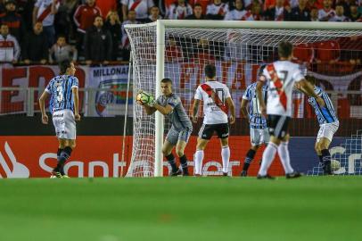 Gremio x River PlateRS - FUTEBOL/CONMEBOL LIBERTADORES 2018 /GREMIO X RIVER PLATE - ESPORTES - Lance da partida entre Gremio e River Plate disputada na noite desta terca-feira, no Estadio Monumental de Nunez, em Buenos Aires, valida pela semifinal da Conmebol Libertadores 2018. FOTO: LUCAS UEBEL/GREMIO FBPAEditoria: SPOIndexador: Lucas UebelSecao: futebolFonte: Gremio.netFotógrafo: Gremio x River Plate