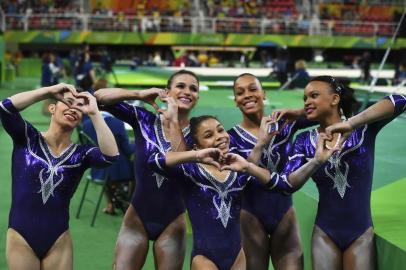  RIO DE JANEIRO, RJ, BRASIL, 07-08-2016. Jade Barbosa, Daniele Hypólito, Lorrane Oliveira, Rebeca Andrade e Flávia Saraiva na ginastica artistica por equipe. Editoria: SPOLocal: Rio de JaneiroIndexador: BEN STANSALLSecao: gymnasticsFonte: AFPFotógrafo: STF