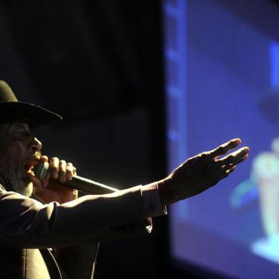 CAXIAS DO SUL, RS, BRASIL, 25/11/2016. Segunda noite do Mississippi Delta Blues Festival 2016 - Bottle Trees Edition. O palco principal, nomeado Bottle Tree Stage, teve como segunda atração Tail Dragger (USA). (Diogo Sallaberry/Agência RBS)