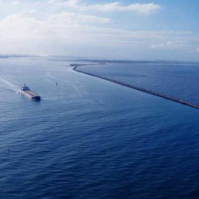 cana de acesso ao porto de rio grande