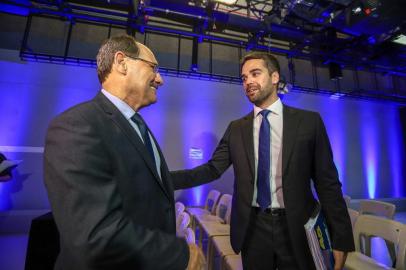  PORTO ALEGRE, RS, BRASIL, 25-10-2018. Debate na RBS TV com os candidatos a governadores do RS, pelo segundo turno, José Ivo Sartori e Eduardo Leite. (ISADORA NEUMANN/AGÊNCIA RBS)