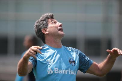  PORTO ALEGRE, RS, BRASIL, 19-10-2018. Grêmio faz treino no CT Luiz Carvalho. Na foto: Renato Gaúcho (FERNANDO GOMES/AGÊNCIA RBS)