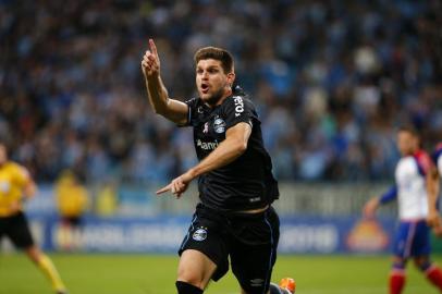 Grêmio enfrenta o Bahia na Arena pela 28ª rodada do Brasileirão. No lance, Walter Kannemann