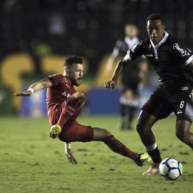 VASCO X INTERNACIONALRio de Janeiro, Rio de Janeiro, Brasil, 26 de Outubro de 2018 - CAMPEONATO BRASILEIRO SERIE A - VASCO X INTERNACIONAL - Fabricio durante a partida valida pela 31a rodada da Campeonato Brasileiro, em Sao Januario. Foto: Jorge Rodrigues/Eleven.Editoria: SPOIndexador: Jorge Rodrigues/ElevenSecao: FootballFonte: ElevenFotógrafo: Jorge Rodrigues/Eleven