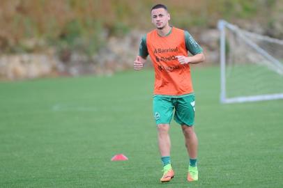  CAXIAS DO SUL, RS, BRASIL, 29/10/2018. Treino do Juventude no CT. O Ju está disputando a sérei B do Campeonato Brasileiro. Na foto, atacante Gabriel Valentini. (Porthus Junior/Agência RBS)Indexador: Porthus Junior                  