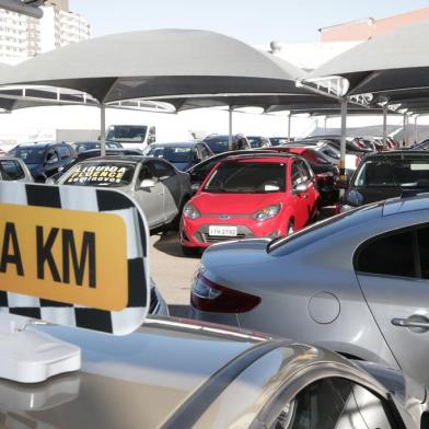  PORTO ALEGRE, RS,BRASIL, 30-05-2014 - Reportagem sobre venda de carros usados na IESA Veículos.(FOTO: JÚLIO CORDEIRO/AGENCIA RBS)