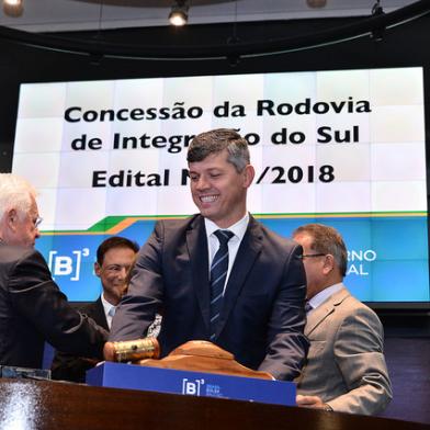 O ministro dos Transportes, Portos e Aviação Civil, Valter Casimiro, comemorou o sucesso do leilão realizado pela Agência Nacional de Transportes Terrestres (ANTT) e ressaltou o trabalho das equipes técnicas e o diálogo produtivo do Tribunal de Contas da União (TCU). 