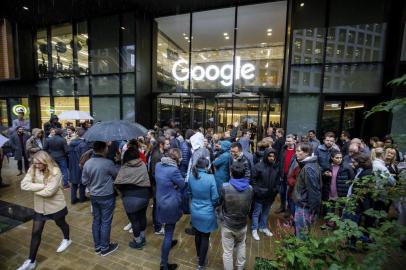 Google staff stage a walkout at the companys UK headquarters in London on November 1, 2018 as part of a global campaign over the US tech giants handling of sexual harassment. - Hundreds of employees walked out of Googles European headquarters in Dublin on Thursday as part of a global campaign over the US tech giants handling of sexual harassment that saw similar protests in London and Singapore. (Photo by Tolga Akmen / AFP)