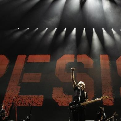 Roger Waters - foto de divulgação da turnê Us + Them.