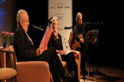   Porto Alegre, feira do livro Comemoração ao 80 anos de Luiz Coronel. Foto Júlio Cordeiro 03/11/2018