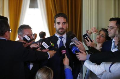  PORTO ALEGRE, RS, BRASIL, 05/11/2018 - Encontro entre Sartori e Leite no Palácio Piratini. (FOTOGRAFO: FÉLIX ZUCCO / AGENCIA RBS)