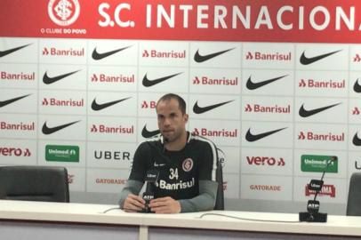 Goleiro do Inter Marcelo Lomba em entrevista coletiva