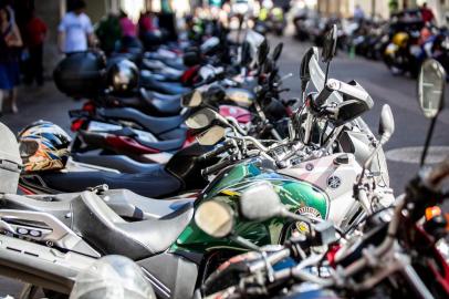  PORTO ALEGRE, RS, BRASIL, 08-11-2018. Ladrões levam pelo menos seis motos por dia na Capital. (OMAR FREITAS/AGÊNCIA RBS)