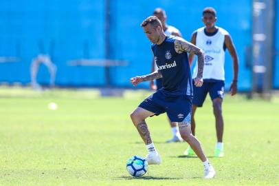 RS - FUTEBOL/TREINO GREMIO  - ESPORTES - Jogadores do Grêmio realizam treino durante a manha desta sexta-feira no Centro de Treinamentos Luiz Carvalho, na preparacao para o Campeonato Brasileiro 2018. FOTO: LUCAS UEBEL/GREMIO FBPA. Na foto, Luan