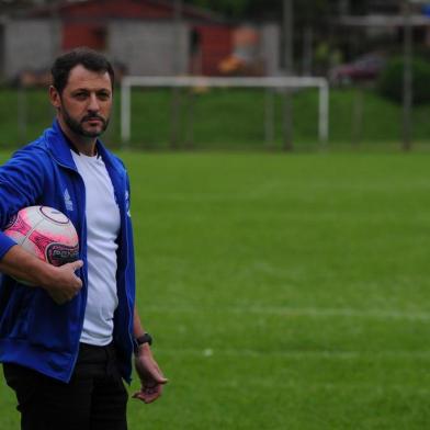  CAXIAS DO SUL, RS, BRASIL 07/11/2018Moacir Oss Emmer é volante do São Virgílio, finalista da Copa União de Clubes na categoria máster. (Felipe Nyland/Agência RBS)