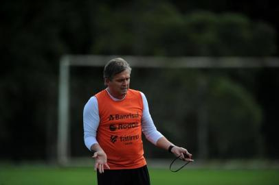 CAXIAS DO SUL, RS, BRASIL 08/10/2018Time do Juventude treino em seu CT antes de enfrentar o Goias pela série B do Brasileirão. Na foto: Tecnico Luiz Carlos Winck. (Felipe Nyland/Agência RBS)