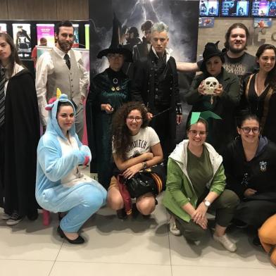 Harry Potter, estreia, animais fantasticos, alohomora