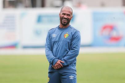  SÃO JOÃO BATISTA, SC, BRASIL, 15/11/2018: Treino do Brusque. Na foto:  Técnico Pingo.  (Foto: CRISTIANO ESTRELA / DIÁRIO CATARINENSE)