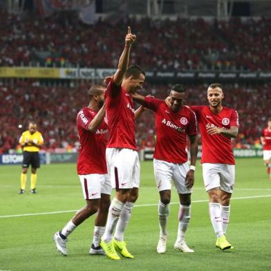  PORTO ALEGRE, RS, BRASIL, 15-11-2018. Inter enfrenta o América-MG no Beiro-Rio pelo Campeonato Brasileiro. (JEFFERSON BOTEGA/AGÊNCIA RBS)Indexador: Jefferson Botega