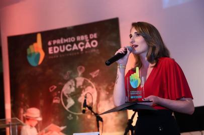  PORTO ALEGRE, RS, BRASIL, 14/11/2018 - Prêmio RBS de Educação, iniciativa da Fundação Maurício Sirotsky Sobrinho. Na foto: Maura Coradin Pandolfo, professora responsável pelo projeto Bem-vindo ao Mundo do Pequeno Príncipe, na escola Avaec Unidades Educacionais, em Veranópolis.(FOTOGRAFO: CARLOS MACEDO / AGENCIA RBS)