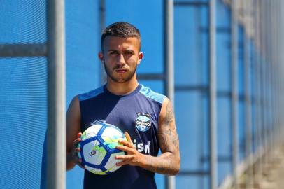  PORTO ALEGRE, RS, BRASIL, 16/11/2018: Retrato do jogador do Grêmio Matheus Henrique. (CAMILA DOMINGUES/AGÊNCIA RBS)