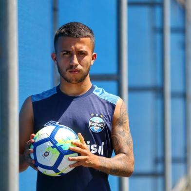  PORTO ALEGRE, RS, BRASIL, 16/11/2018: Retrato do jogador do Grêmio Matheus Henrique. (CAMILA DOMINGUES/AGÊNCIA RBS)