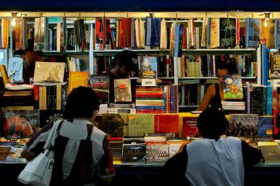  PORTO ALEGRE - BRASIL - Último final de semana da Feira do Livro de Porto Alegre. (FOTO: LAURO ALVES)