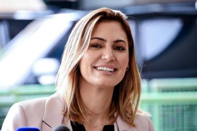 Michelle Bolsonaro, the wife of Brazilian president-elect Jair Bolsonaro, addresses the press at the transitional governments headquarters in Brasilia on November 21, 2018. (Photo by EVARISTO SA / AFP)