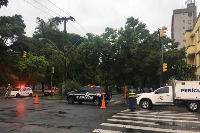 Polícia investiga suspeita de atropelamento com morte no bairro Santana em Porto Alegre 